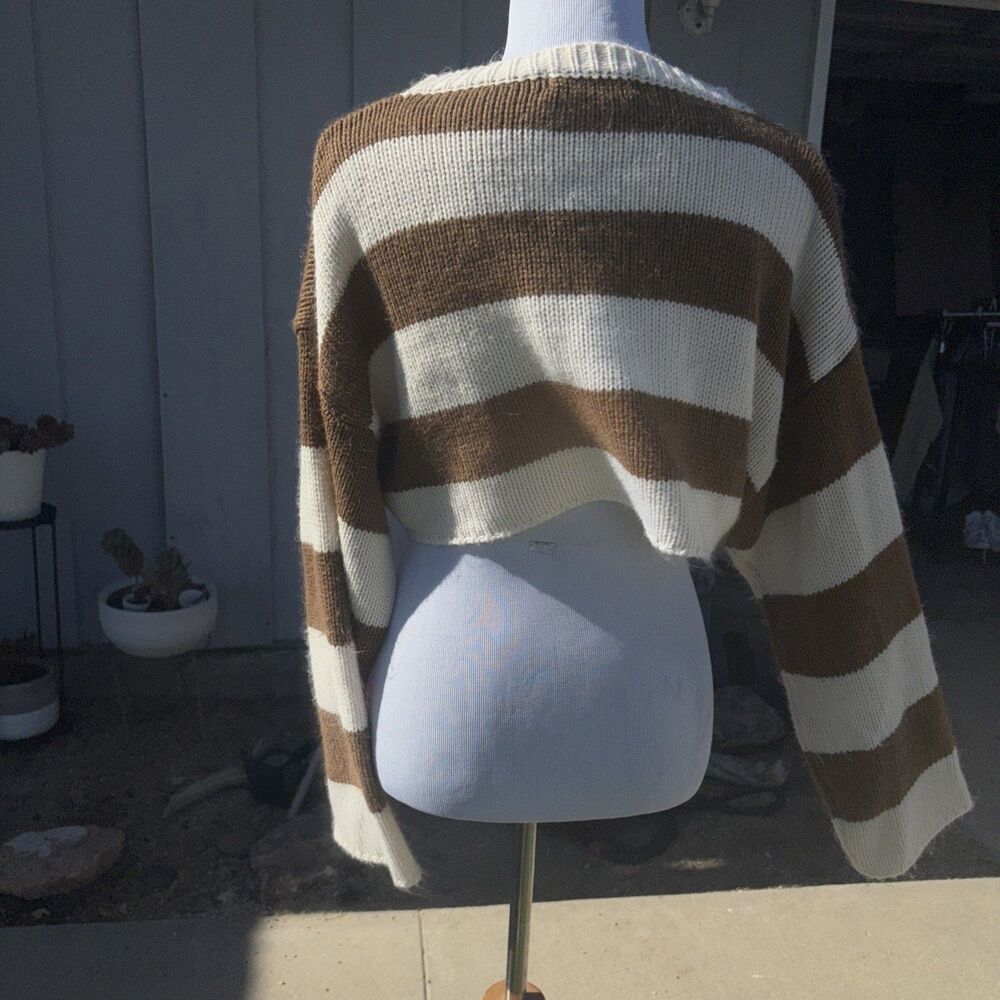 Ultra cropped long sleeve striped sweater - Picture 4 of 6